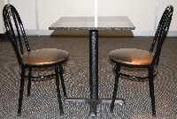 Une table stable et de niveau